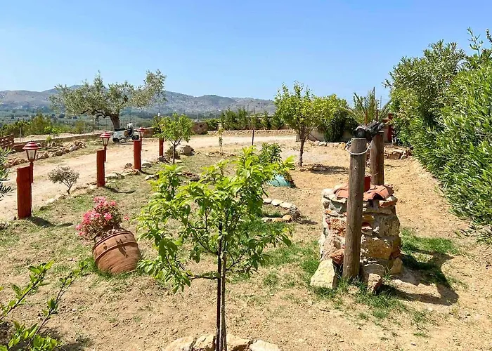 Rhodes Traditional With Private Garden * アルハンゲロス