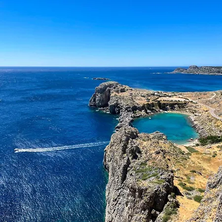 Rhodes Traditional With Private Garden Case de vacanță *